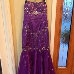 Purple Strapless Prom Dress